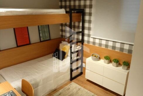 HM Max Santa Barbara