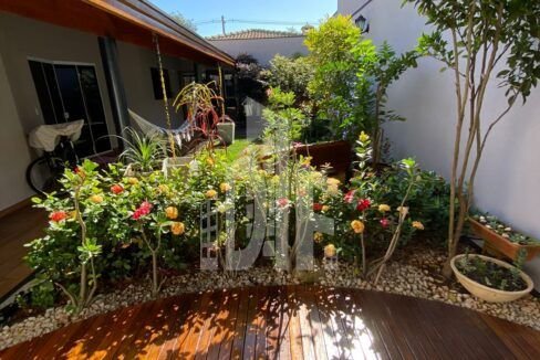 8e56f79b-ab36-44aa-94fc-8b8c5d76a8ef