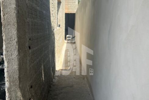 f28e60ef-a1da-4562-830d-873c2f02b8ec