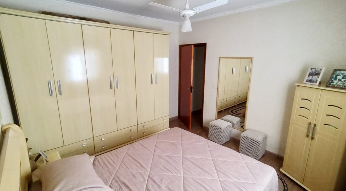 0f7f6ed3-c6c4-413b-9360-0b42d9c3dd7a