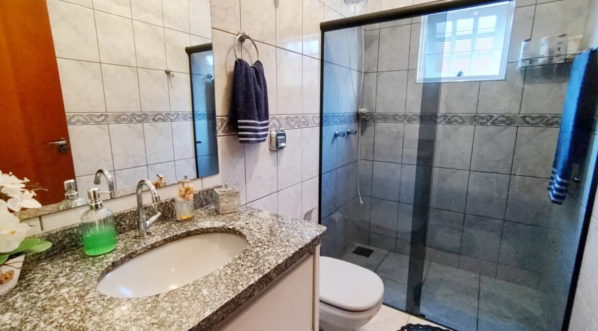 5a558867-4bdf-4d89-b486-8a7b9ab2d8a8