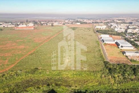 e05cf75f-b90e-4a6c-b39d-951352986947