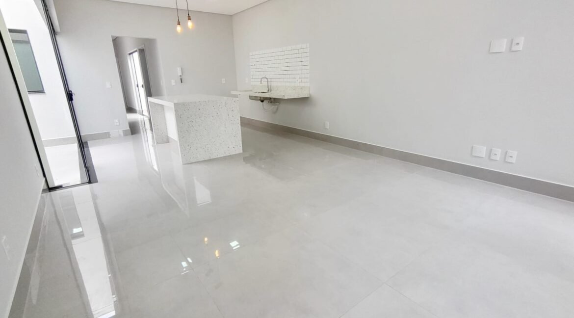 1f9b8133-c495-416e-9c30-ffab6a10dae2