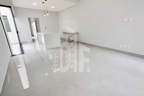 1f9b8133-c495-416e-9c30-ffab6a10dae2