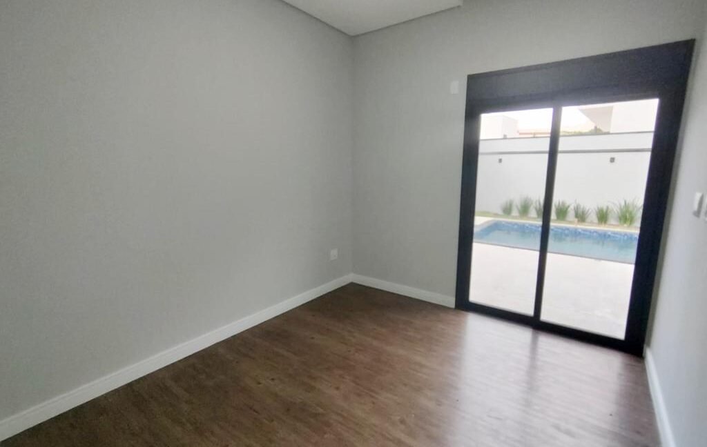 aba01b2c-8c83-4b10-aa4e-62f9aa6d61d5