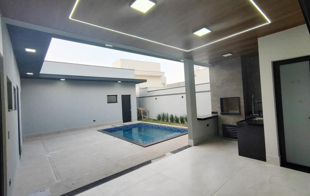 ba0460d5-6de2-4a18-9a9b-1148e027969e