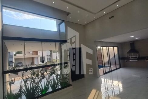 ef72223b-7f12-4376-80f7-feabb91d8454