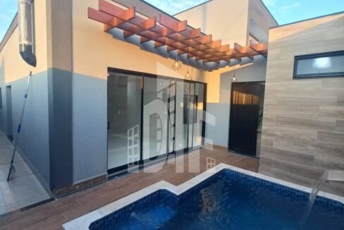 f308a04a-5148-44bb-b1c3-ba41ba0b2e1d