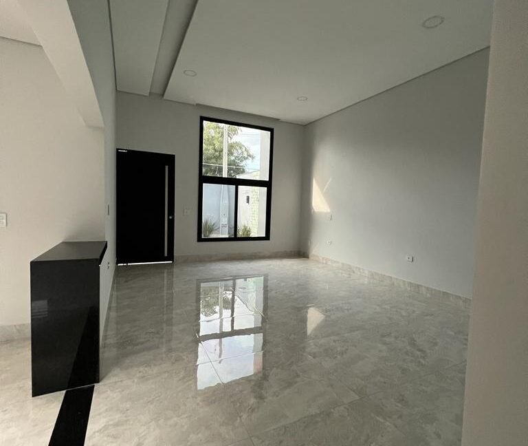 5e85b66c-009d-443f-8261-680f6712a8ff