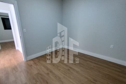 8bee4971-090d-48ab-8929-dbd4384b4377