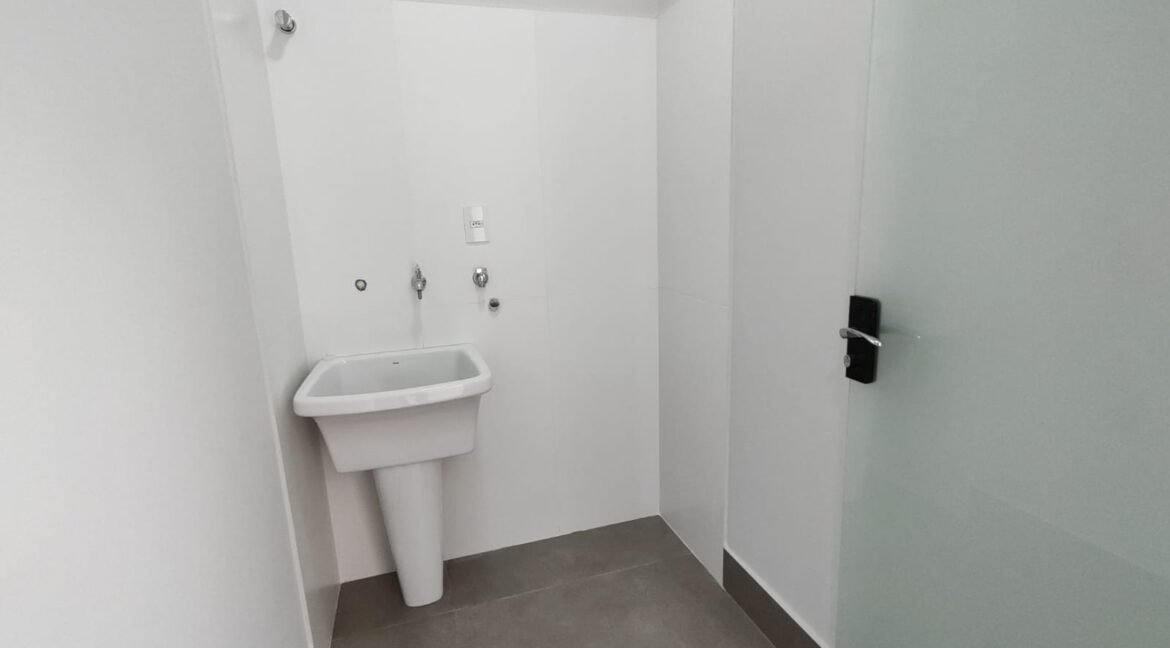 c1d99bae-7519-42b6-b9ef-00cdf84975bd