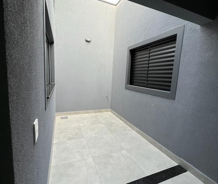 c3b1c96e-7c0a-4ff6-8e27-e4d8b48107ff