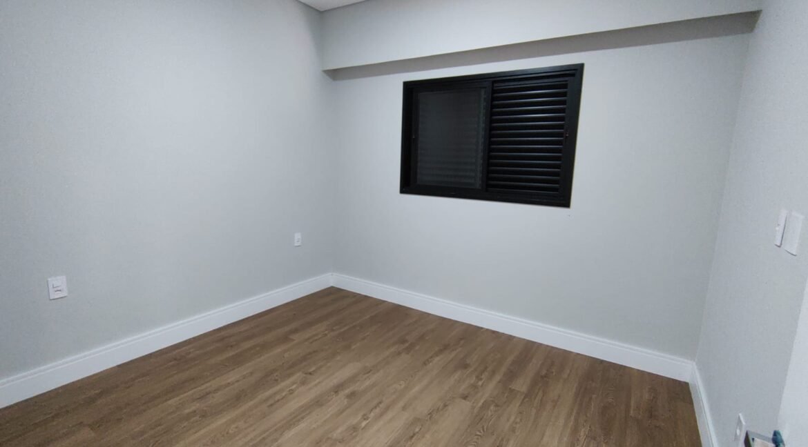 d1d533c9-921d-44ff-8cdd-e97af128c266