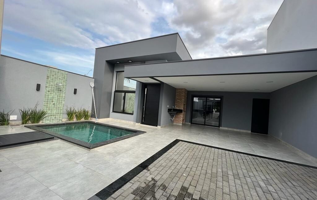 f9026bc8-1ed3-4728-93a4-d5c8b5752df6