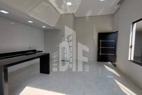 fbb1404d-d0e6-4607-9525-c125220a9bb6