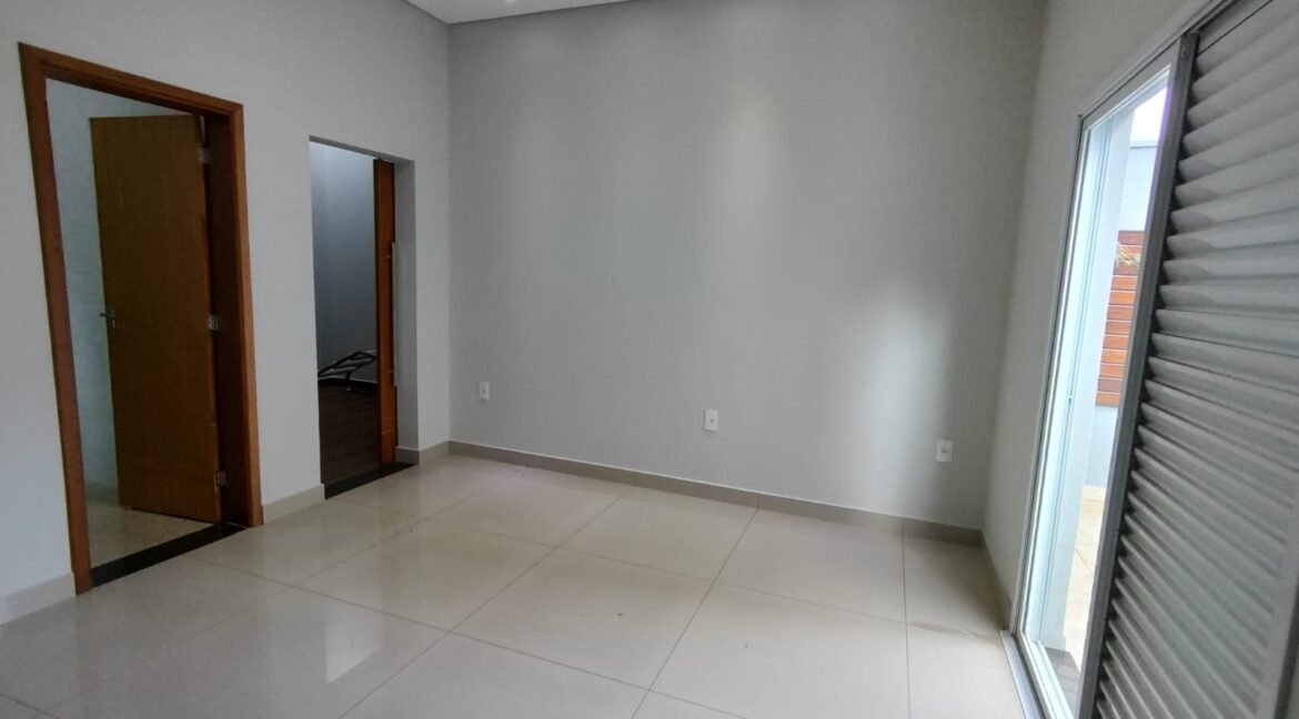 fd3f78f0-e2e3-4eec-b5a4-f29820f5c795