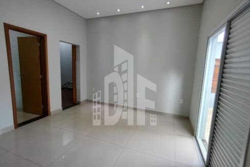 fd3f78f0-e2e3-4eec-b5a4-f29820f5c795