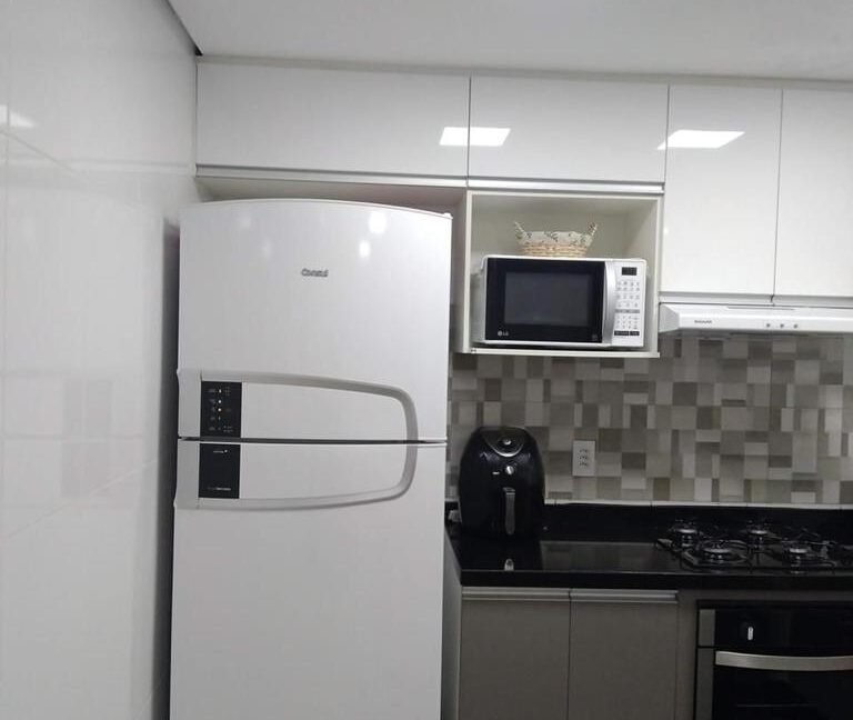 ffb1ff3b-f62b-4ce1-b585-efffb04b8d75