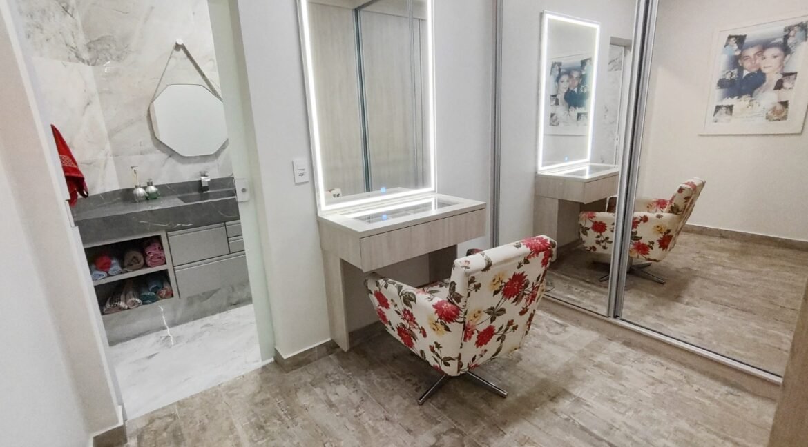 162f3dec-bad3-407e-9a30-a63e01dac570