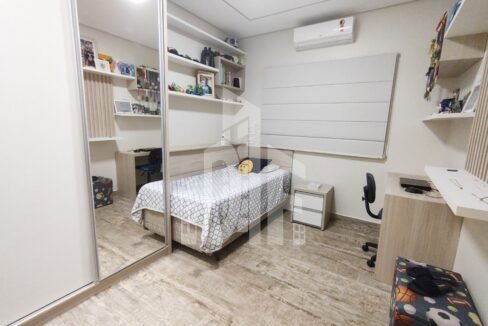 1d3aec14-e327-46e9-9531-5bd316974f17