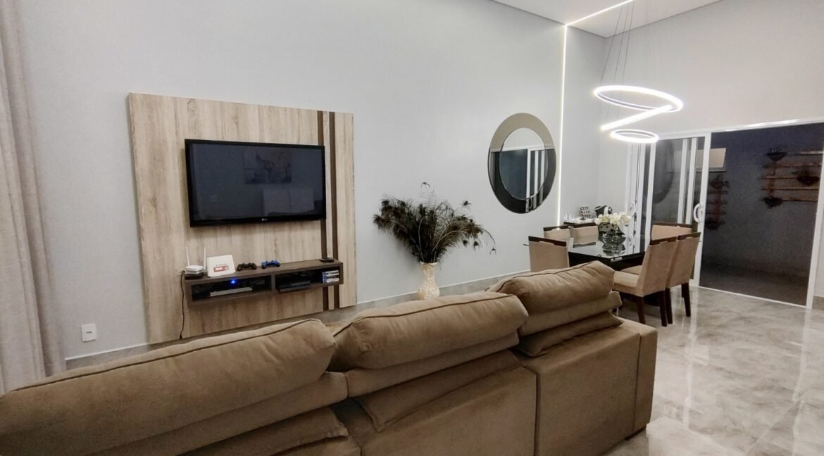 23883085-89ca-4e07-b21b-285a87bff966