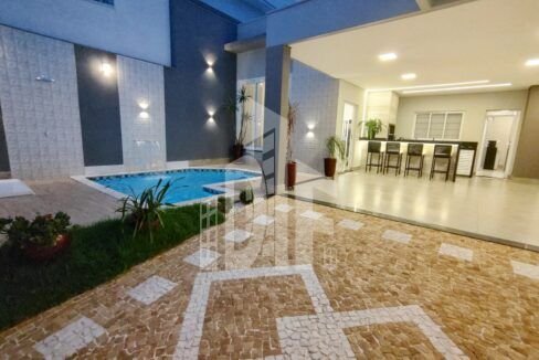 5be41fca-435d-4469-a756-6747fa55a06e