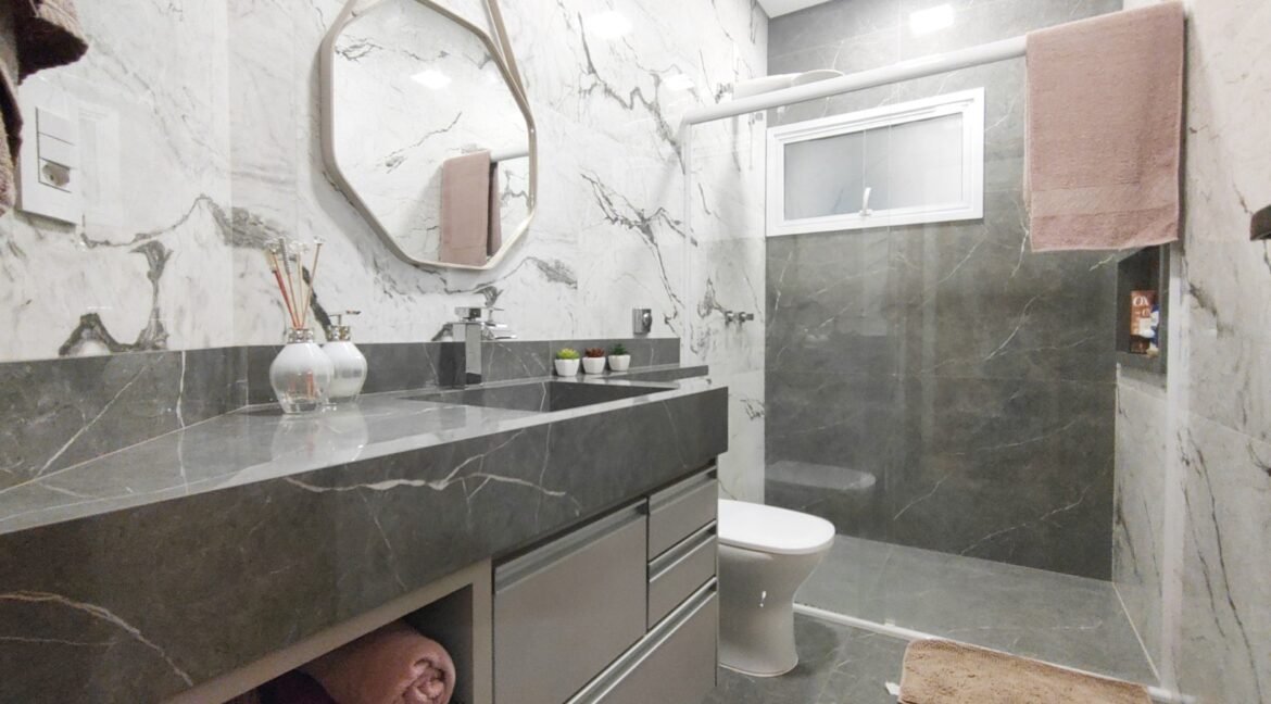 5d307045-cfbb-43e2-a769-47bd12ddc4b5