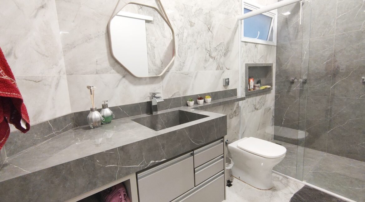 68078e1d-c44e-49bb-9ec8-581cfef6674a