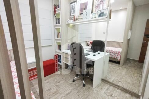 9aafb49d-9d54-4610-94f4-0167ff5ed9e1