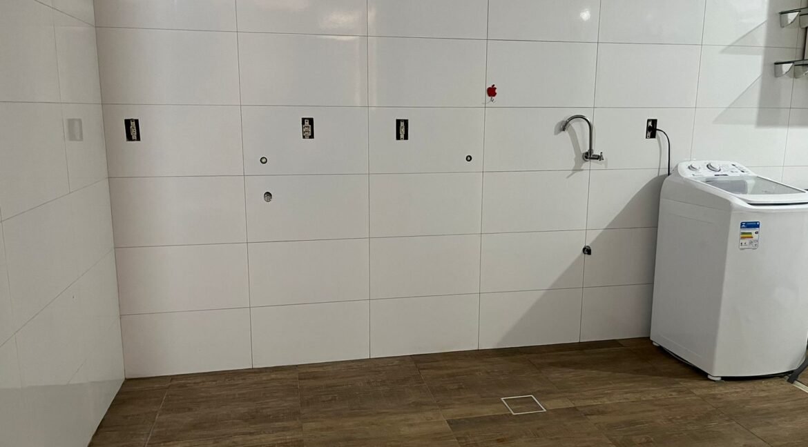 WhatsApp Image 2023-11-21 at 09.48.01