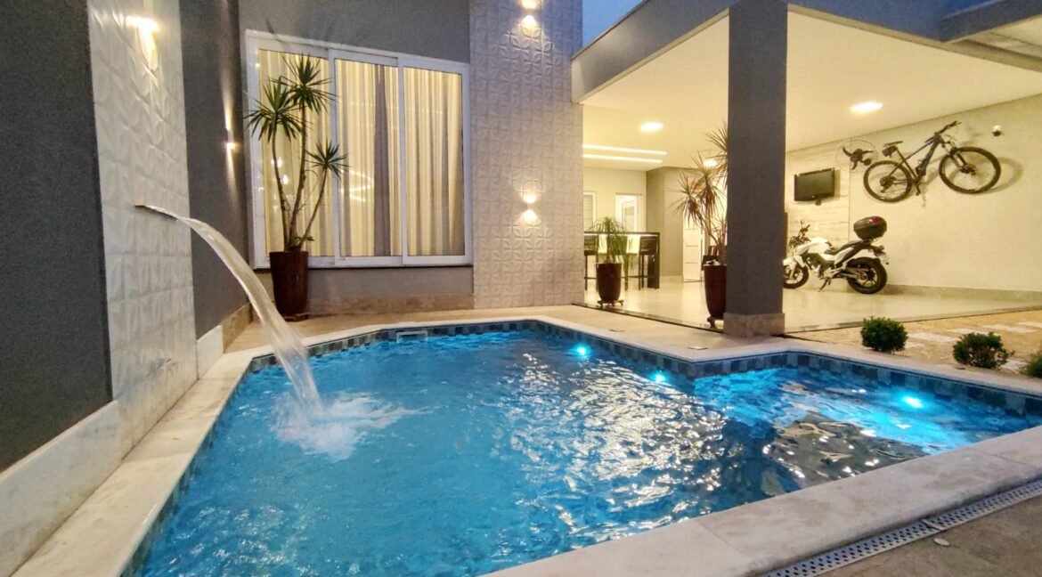 e0c3add8-06e8-4ac9-afcd-822a170ec952