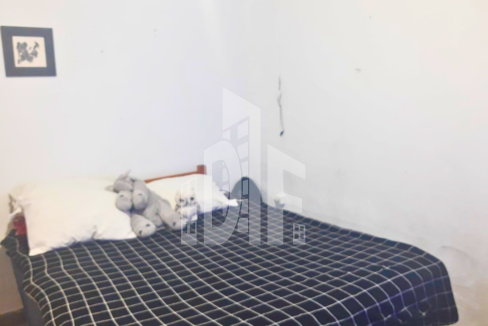 Capa youtube thumbnail tons de preto e amarelo (32)