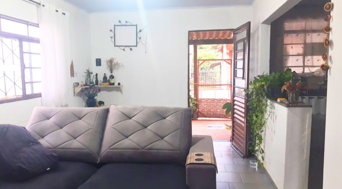 Capa youtube thumbnail tons de preto e amarelo (34)