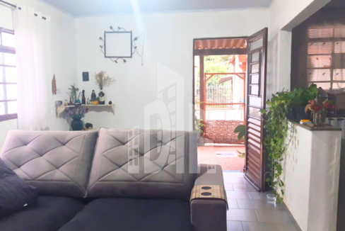 Capa youtube thumbnail tons de preto e amarelo (34)