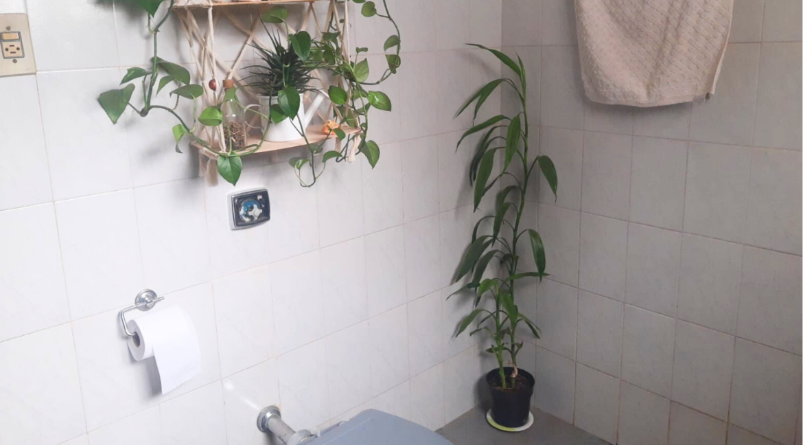 Capa youtube thumbnail tons de preto e amarelo (47)