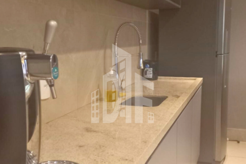 Capa youtube thumbnail tons de preto e amarelo (47)