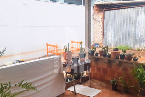 Capa youtube thumbnail tons de preto e amarelo (50)