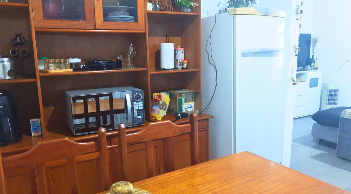 Capa youtube thumbnail tons de preto e amarelo (51)