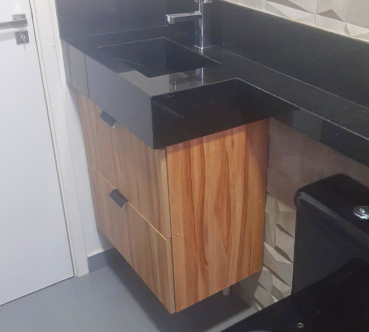 Capa youtube thumbnail tons de preto e amarelo (58)