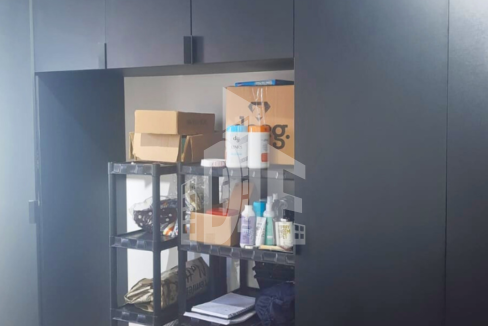 Capa youtube thumbnail tons de preto e amarelo (59)