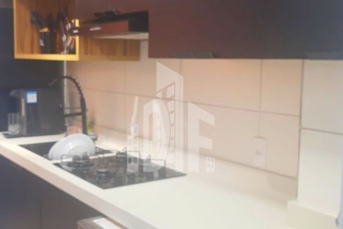 Capa youtube thumbnail tons de preto e amarelo (61)