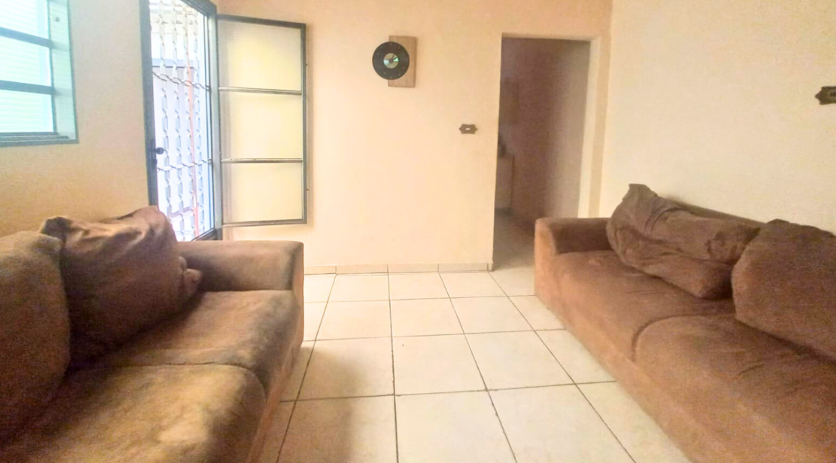 Capa youtube thumbnail tons de preto e amarelo (45)