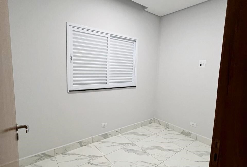 WhatsApp Image 2024-04-16 at 09.44.30 (3)