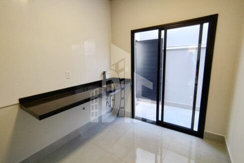 72eff91a-08d7-4de8-9b5a-6001466aa8cc