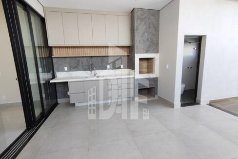 8ba4f92a-e726-4fd3-b983-dc71254503e7