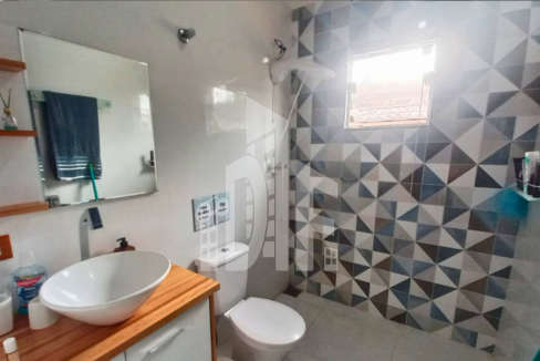 Cópia de Capa youtube thumbnail tons de preto e amarelo (18)