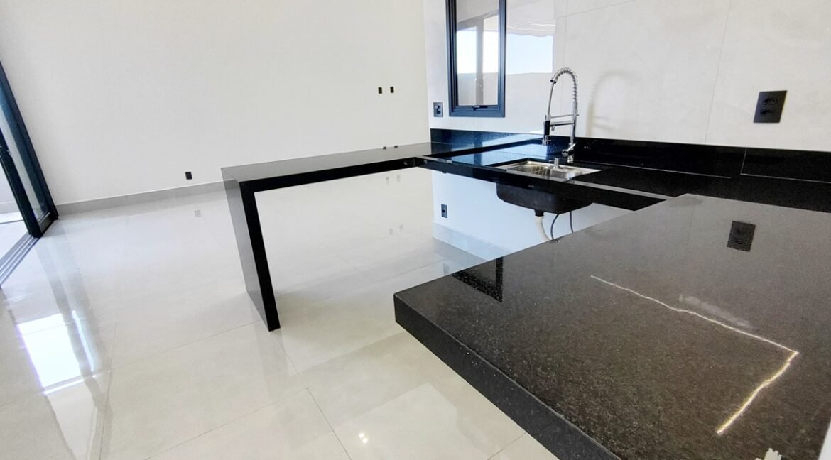 c5f43b41-0e8e-41df-8395-c58170508ffe