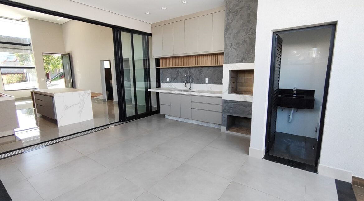 d021b5fb-61ff-4ffc-887b-e9ef6d188f29