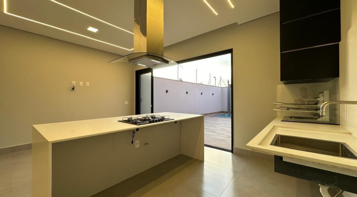 66ffc3d9-6364-4b76-807e-7a4014718cde