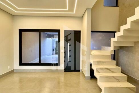 8c4a5d43-0ca7-45f3-ad48-a182926cb4a6